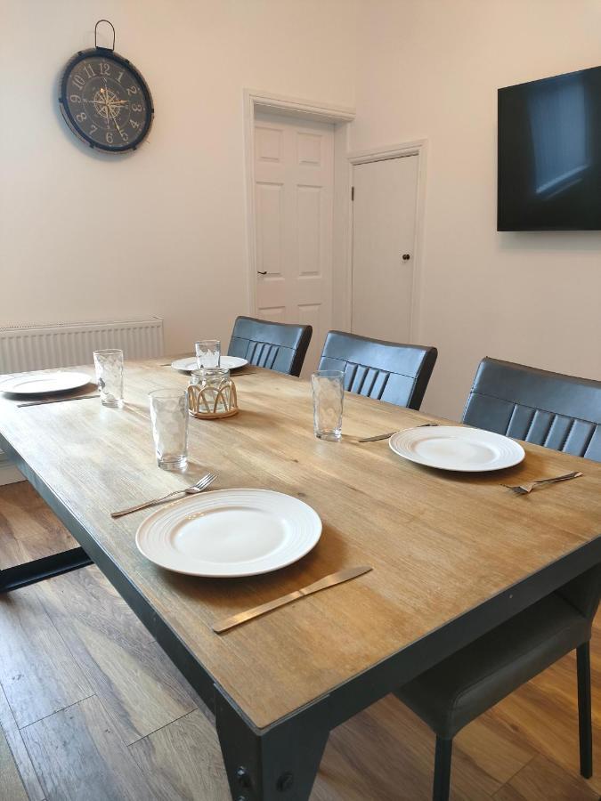 Lovely Refurbished Apartments, Morecambe Promenade Bagian luar foto